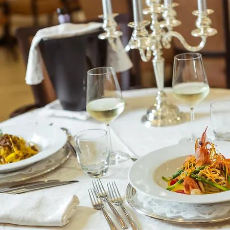 Luna E Aqua Only Adults +12 Otel Riccione