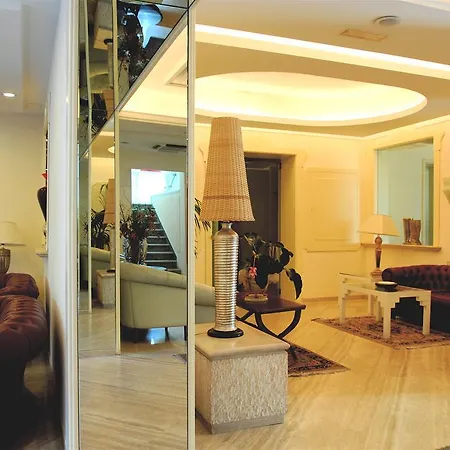 Luna E Aqua Only Adults +12