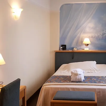 Luna E Aqua Only Adults +12 里乔内