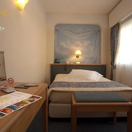 Luna E Aqua Only Adults +12