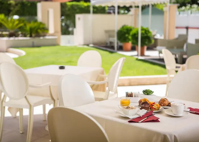 Luna E Aqua Only Adults +12